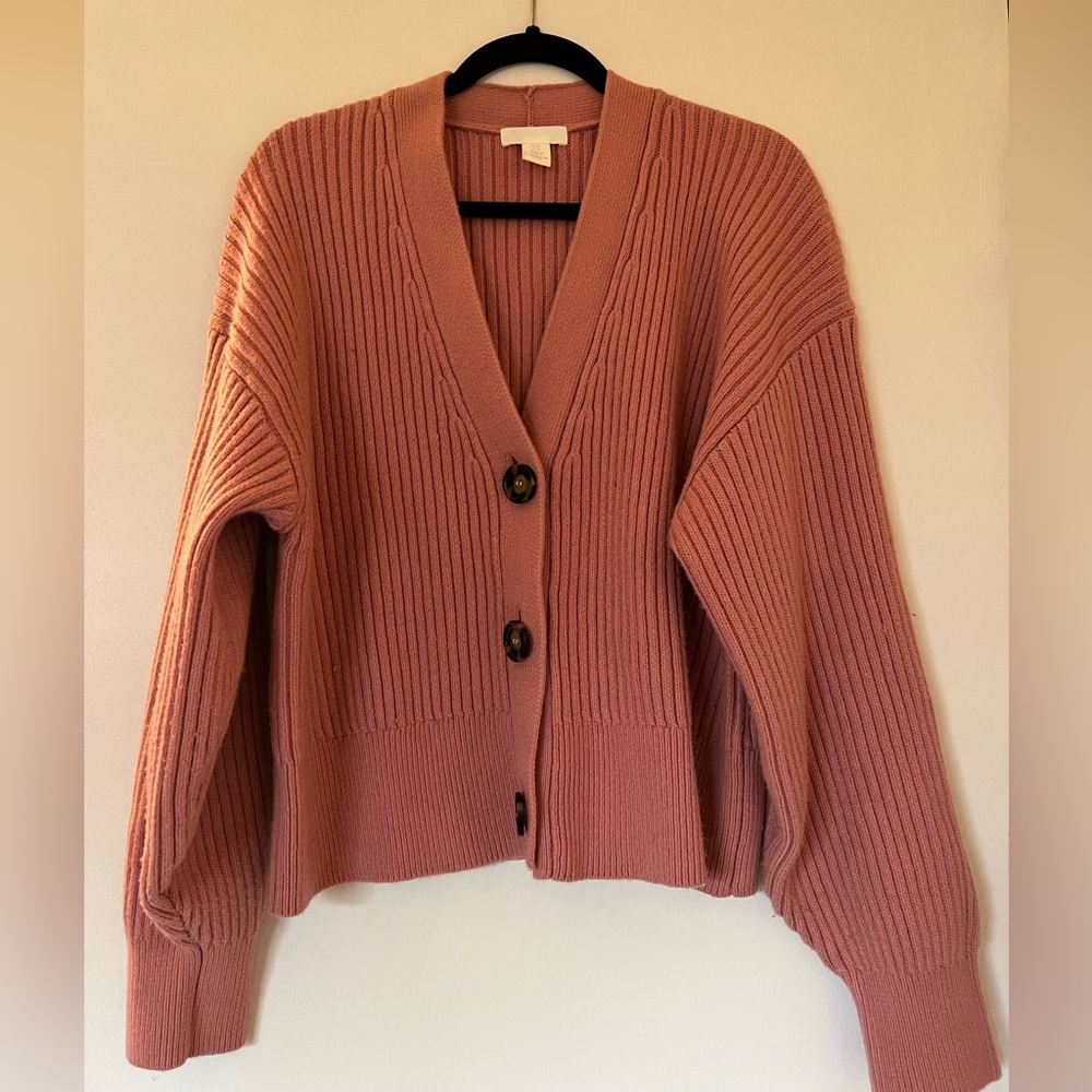 H&M pink cardigan